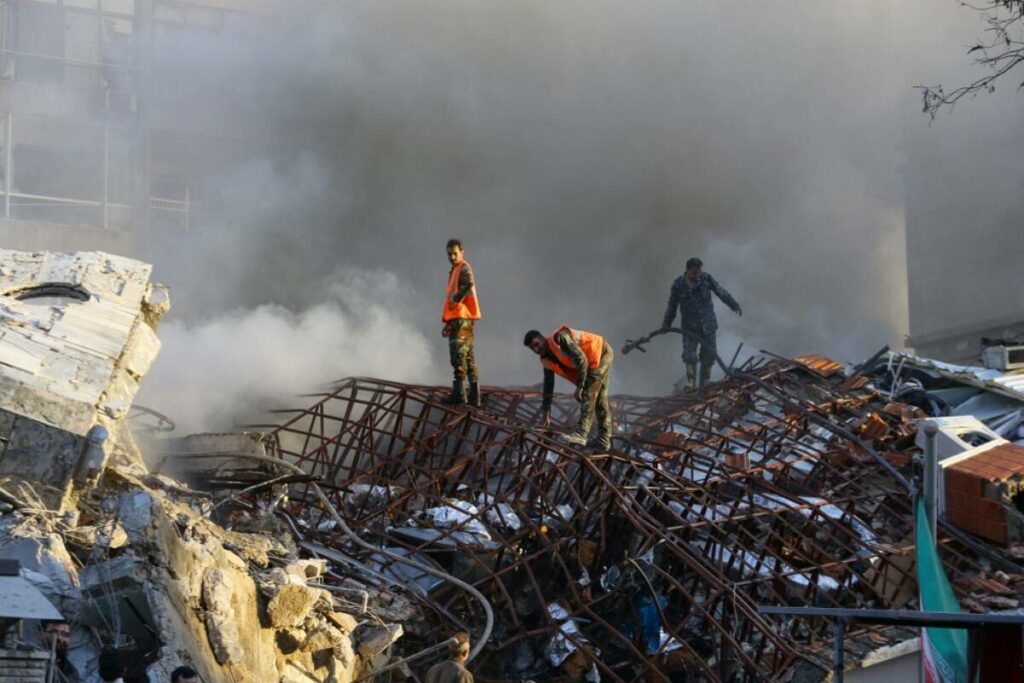 Syrie : raid israélien sur une annexe de l’ambassade iranienne à Damas, huit morts