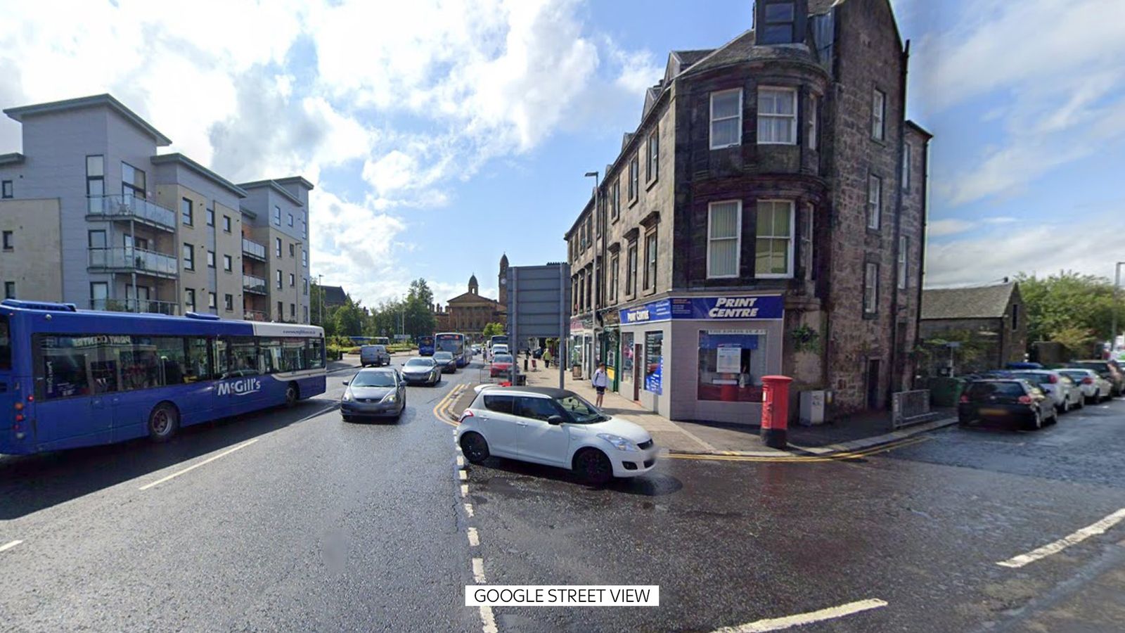 Gauze Street at its junction with Silk Street, Paisley