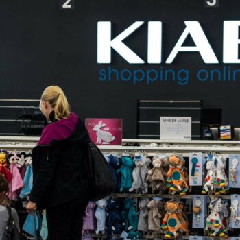 Kiabi a réalisé un chiffre d'affaires de 2,2 milliards d'euros en 2023, en hausse de 1 % par rapport à 2022.