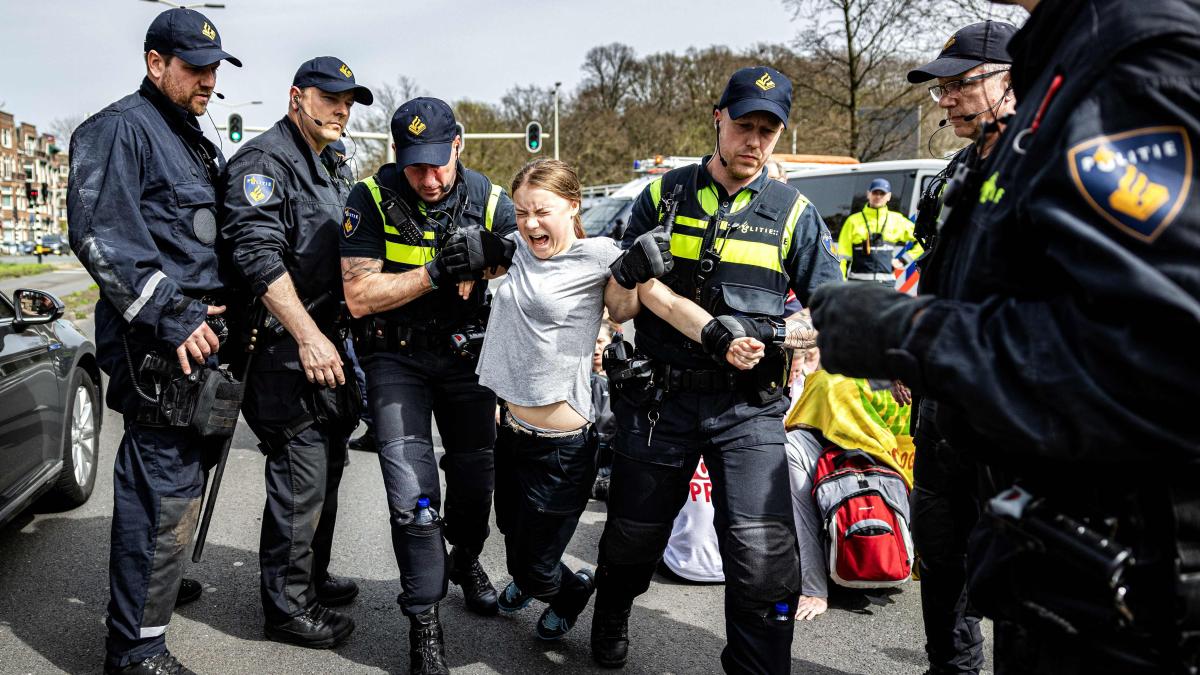 Greta Thunberg bei Protesten in Den Haag zweimal festgenommen