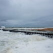 Tempête Pierrick : 11 départements en vigilance orange et chute des températures ce mardi