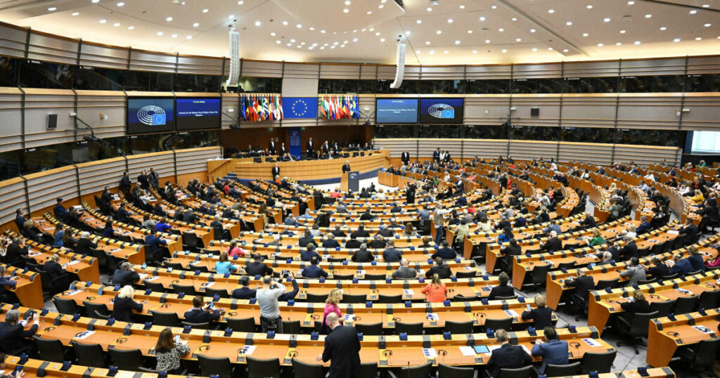 Après des années de négociations, le Parlement européen approuve un nouveau “pacte migratoire”