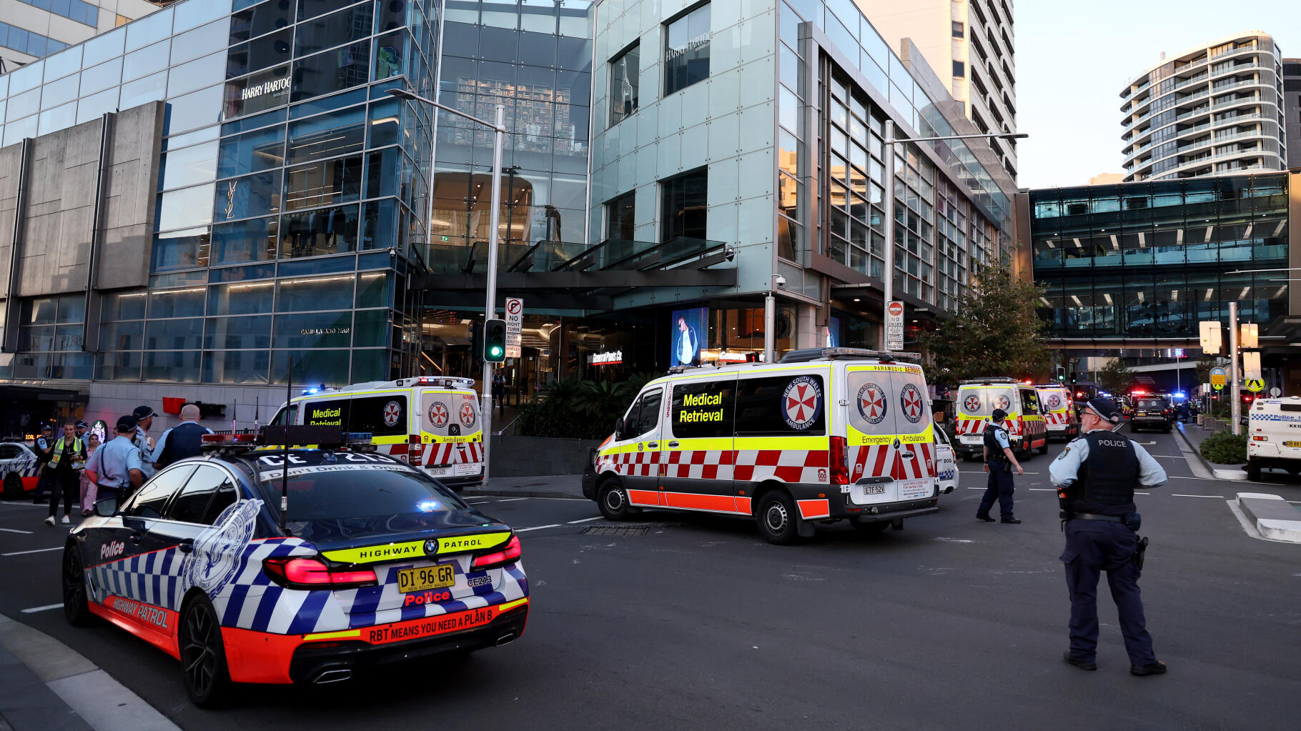 En Australie, plusieurs personnes poignardées dans un centre commercial de Sydney, un homme neutralisé