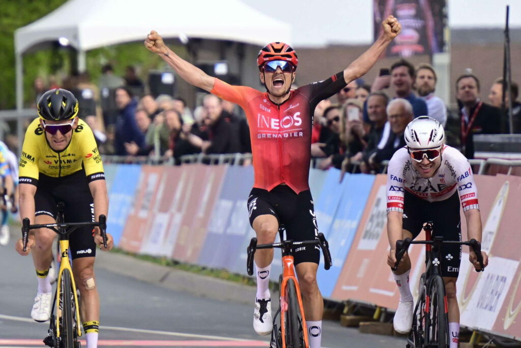 DIRECT. Amstel Gold Race : Pidcock triomphe, van der Poel n'a pas pesé