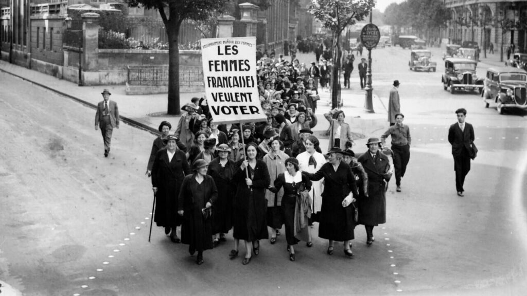 80 ans du droit de vote des femmes : "Un long parcours depuis la Révolution française"