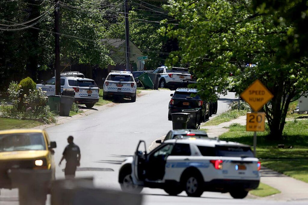 Suspect dead as four US Marshals killed and four wounded in Charlotte shooting