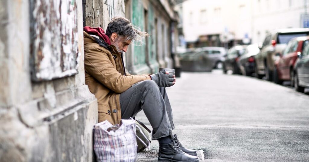 Amiens : la mairie interdit la mendicité dans le centre-ville