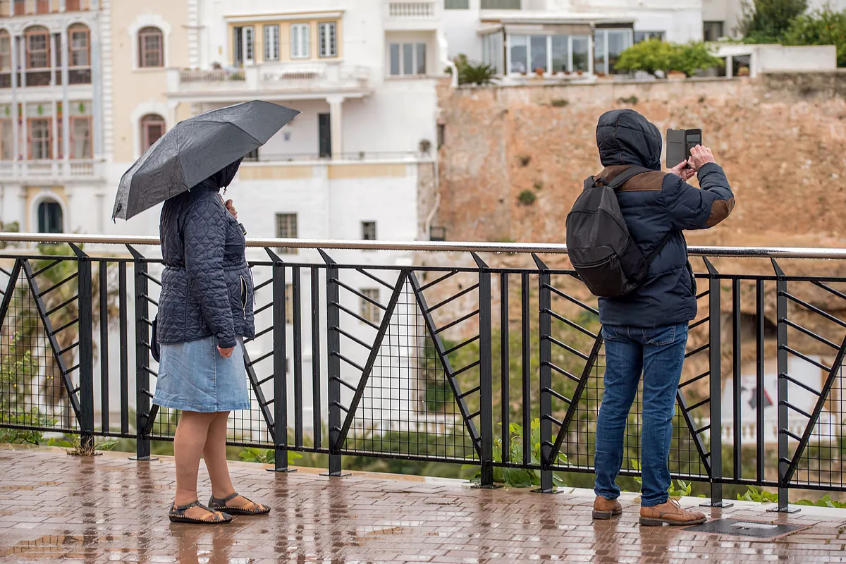 Comienza un fin de semana con lluvia, nieve a 900 metros y temperaturas bajas