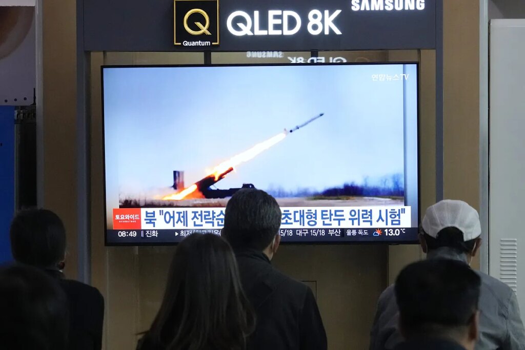 Corea del Norte prueba una "ojiva supergrande", dice un medio estatal