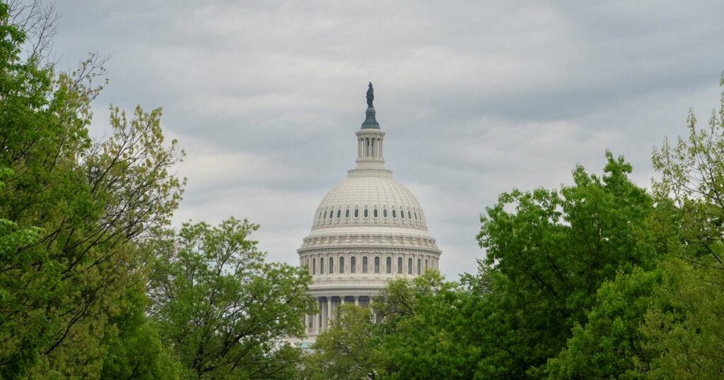 États-Unis: le Congrès vote la reprise de l'aide à l'Ukraine après des mois de blocage