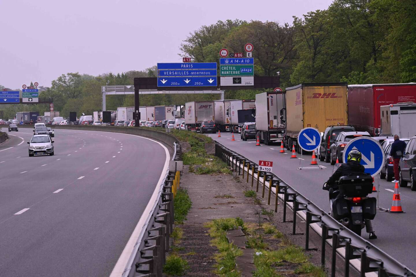 Ile-de-France : la portion de l’A13 entre Paris et Vaucresson reste fermée jusqu’à nouvel ordre