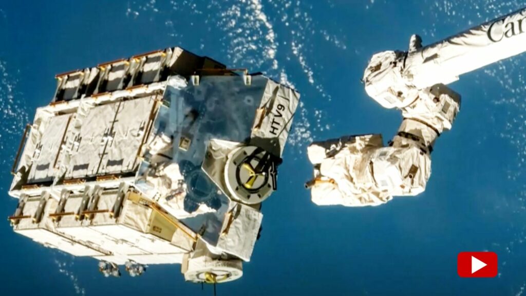 Metallteil der ISS: "Es war ein gewaltiger Krach": Weltraumschrott schlägt in Familienhaus ein