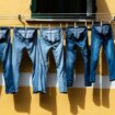 Pourquoi les jeans moulants ont été remplacés par des pantalons plus larges