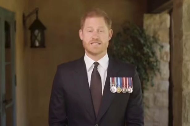 Prince Harry puts on his medals and shares video message to present soldier of the year award