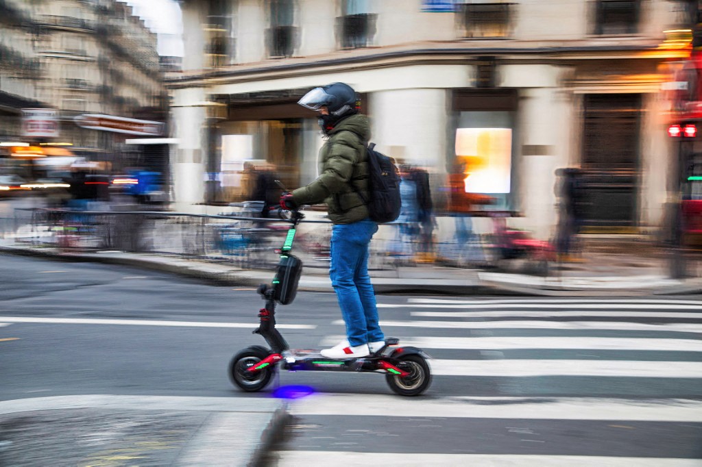 "Violeur à la trottinette": Le suspect a avoué un des viols reprochés