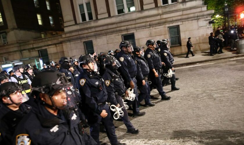 Gaza-Proteste an Columbia University: Polizei stürmt von Aktivisten besetztes Gebäude auf Universitätscampus