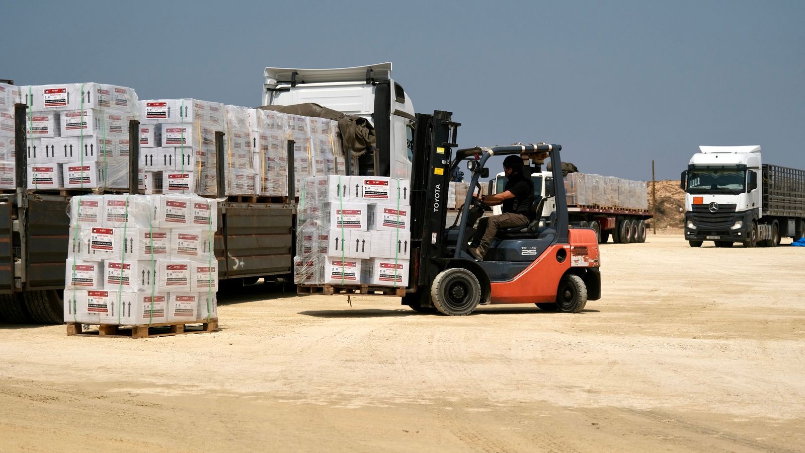 Pallets taken off the aid trucks