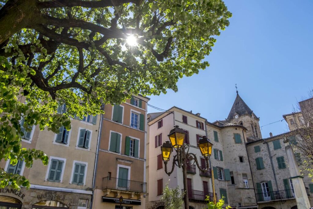 Achat ou vente : dans la Drôme et l’Ardèche, le temps des négociations