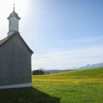 Ruanda-Modell: Kirchen kritisieren Flüchtlingspolitik der CDU