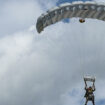 À Étrappe dans le Doubs, un parachutiste gravement blessé lors d’une commémoration pour la Résistance