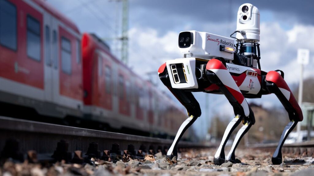 Künstliche Intelligenz: Bahn will Testeinsatz von Roboterhund gegen Vandalismus auswerten