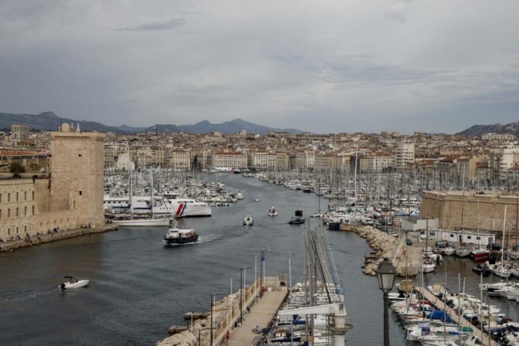 Un millier d’anti-JO manifestent à Marseille