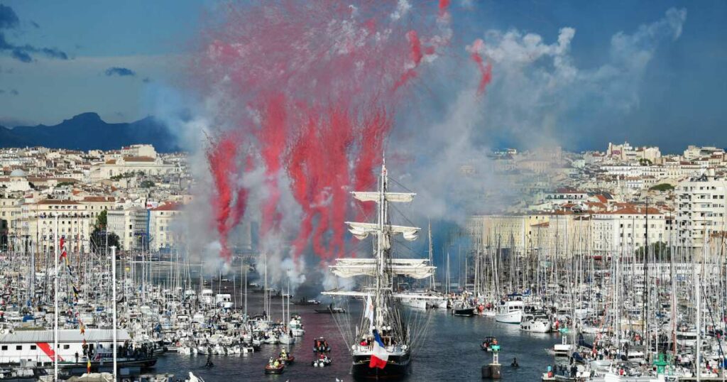 JO 2024 : avec l’arrivée à Marseille de la flamme olympique, “la ferveur est enfin là”