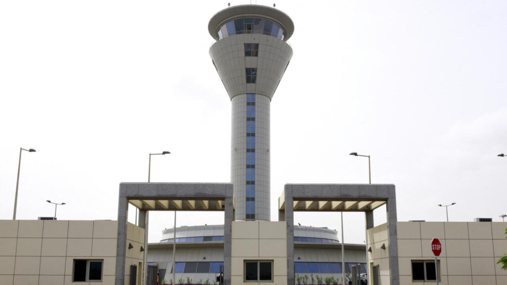 Sénégal : l'aéroport de Dakar rouvre après l'incident d'un Boeing faisant 11 blessés