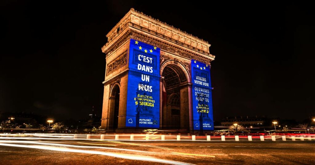 Pourquoi l’Arc de Triomphe va s’illuminer en bleu ce jeudi soir ?