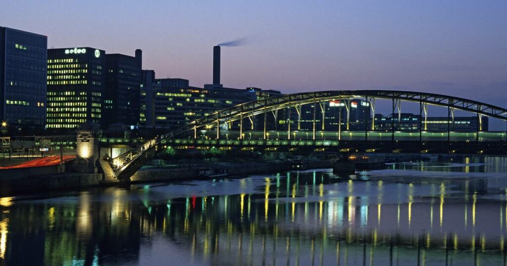 Corps démembré retrouvé sous le pont d’Austerlitz à Paris : un homme en garde à vue après s’être rendu