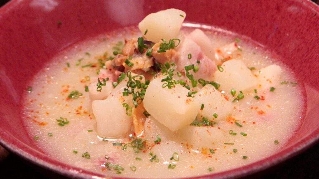 Rhode Island clear-broth clam chowder offers taste of the sea, Native tradition