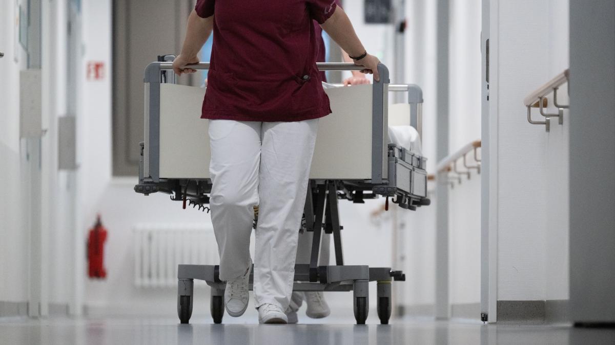 Krankenhausgesellschaft kritisiert Lauterbachs neuen Klinik-Atlas als überflüssig