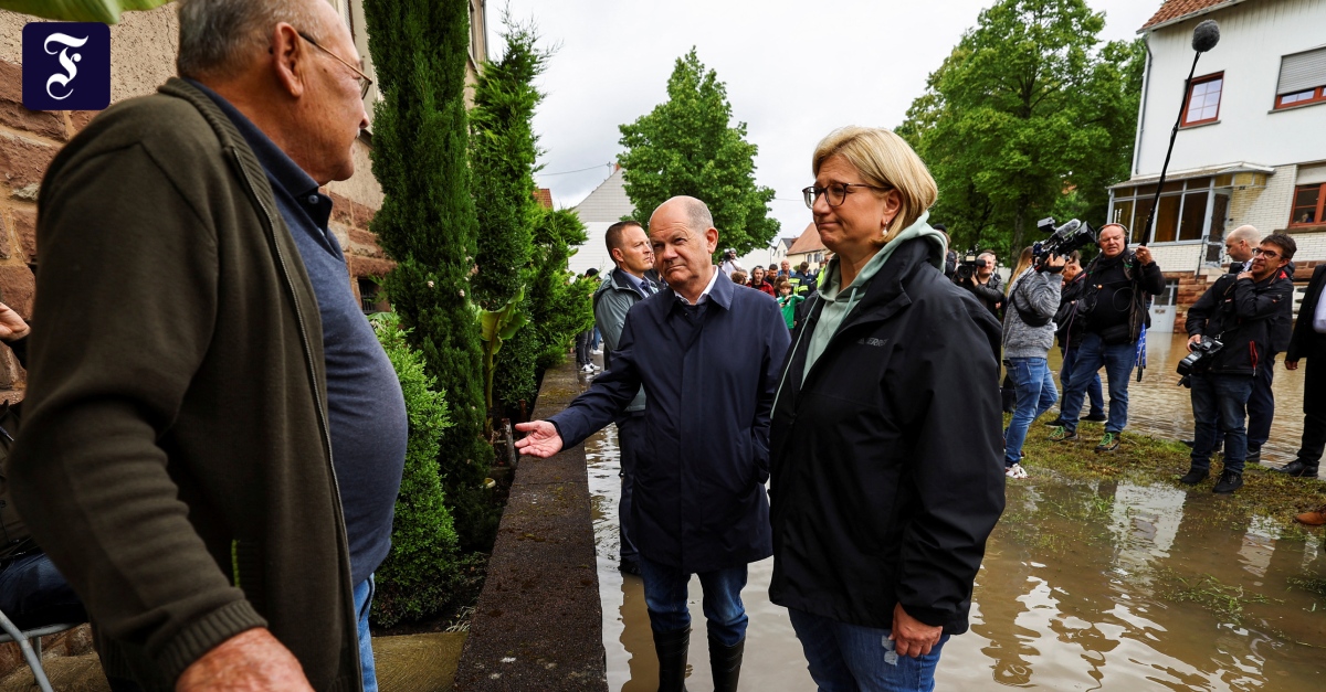 Besuch im Hochwassergebiet: Scholz verspricht dem Saarland Solidarität des Bundes