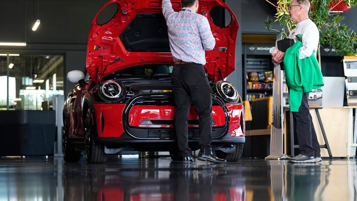 VW und BMW sollen Teile aus chinesischer Zwangsarbeit verbaut haben