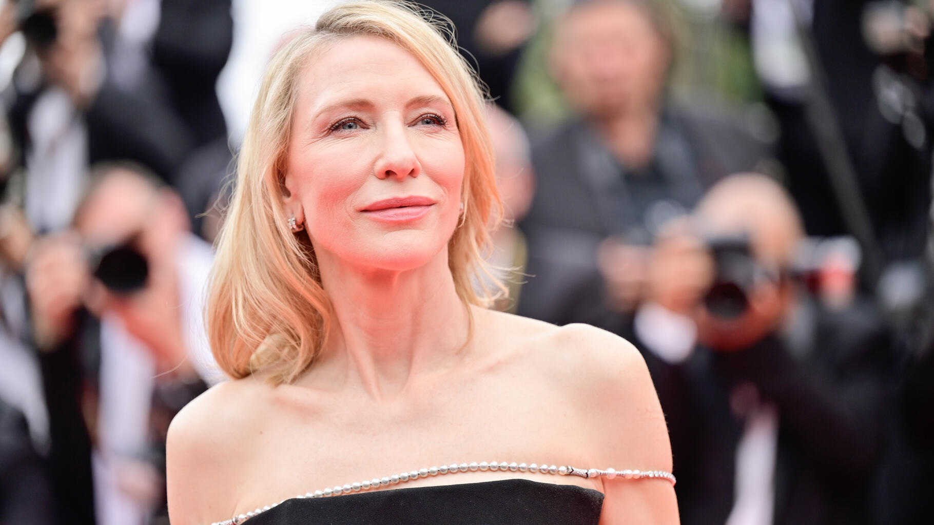Au Festival de Cannes, la robe Cate Blanchett vue comme un message de soutien à la Palestine