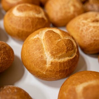 Bei Netto und Edeka verkauft – Bäckerei ruft bundesweit Aufbackbrötchen zurück