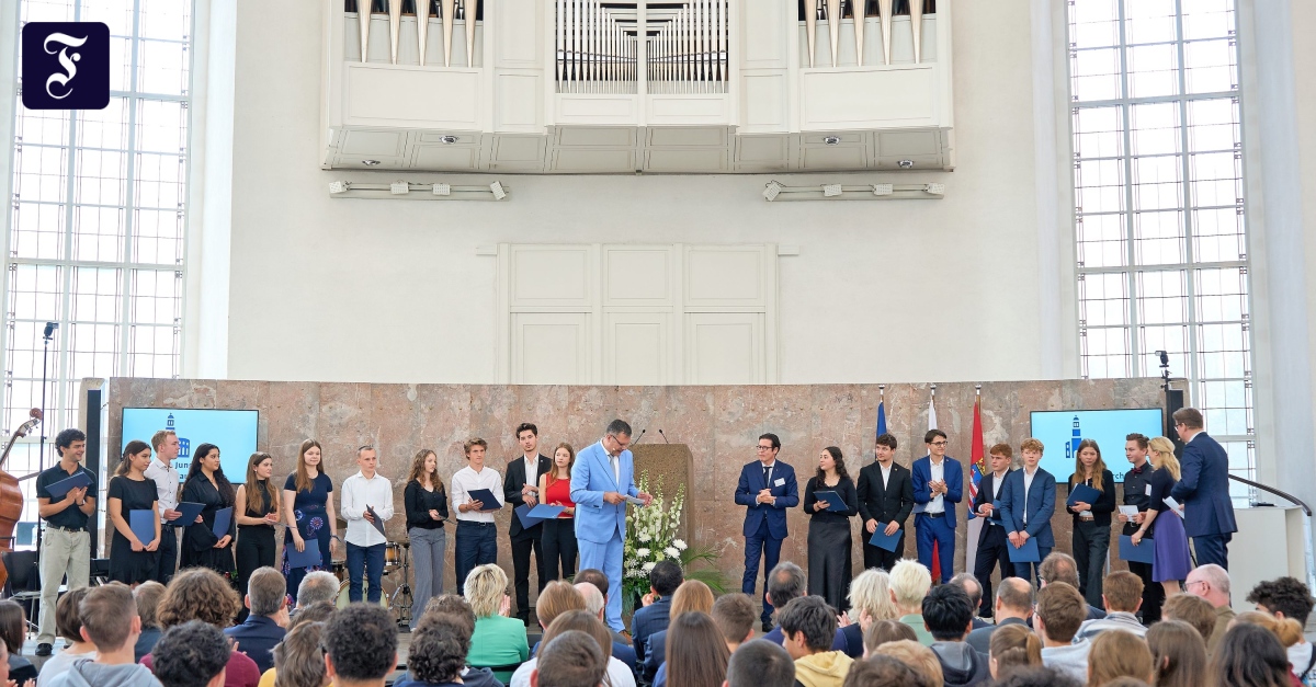 Schüler in der Paulskirche: „Das beste Beispiel für gelebte Demokratie“