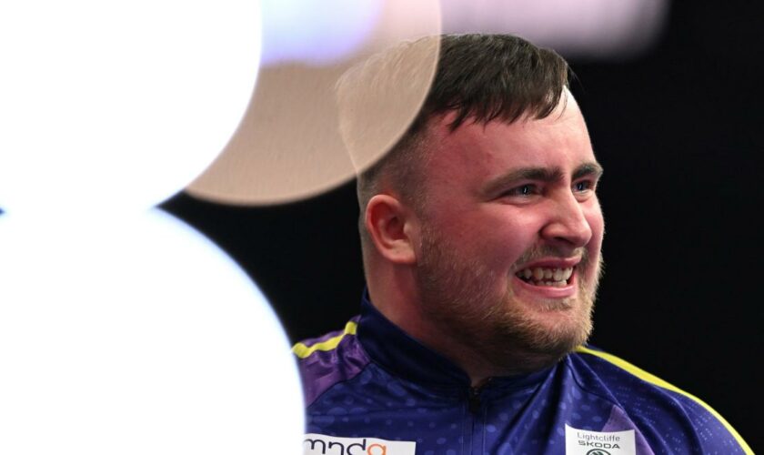 Luke Littler, 17, gewinnt Titel der Premier League mit Neun-Darter