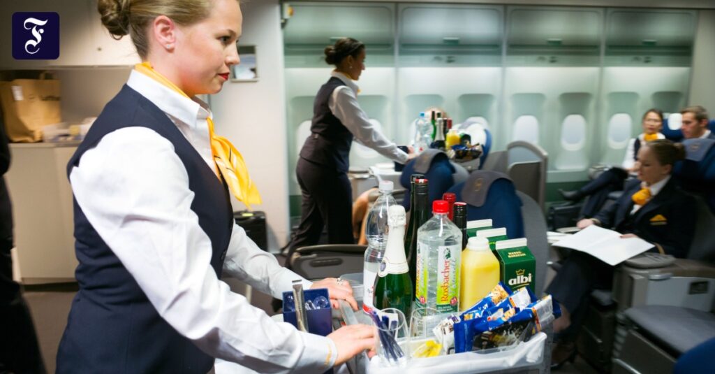 Kurz- und Mittelstreckenflüge: Wieder kostenlos Tee und Kaffee bei Lufthansa?