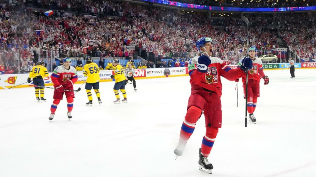 Eishockeyweltmeisterschaft: Gastgeber Tschechien schlägt Schweden deutlich und steht im Finale