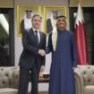 Le secrétaire d'État américain Antony Blinken rencontre le Premier ministre et ministre des Affaires étrangères du Qatar, Cheikh Mohammed bin Abdulrahman al-Thani, à Diwan Annex, à Doha, le 6 février 2024.