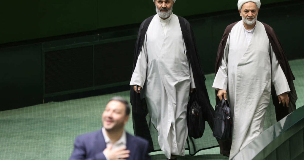 En Iran, le prochain président sera-t-il un “second Raïssi” ?