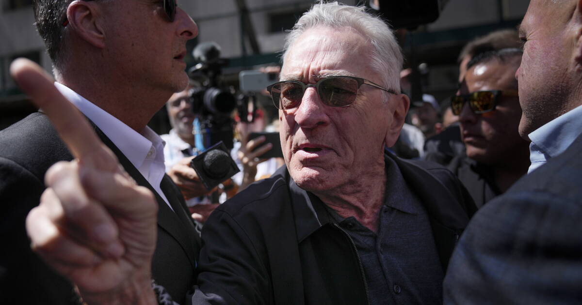 «Il pourrait détruire le monde» : devant le tribunal new-yorkais, Robert De Niro fustige Trump