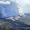 Riesige Lava-Fontäne schießt aus der Erde – Bilder zeigen kilometerlange Feuerwalze