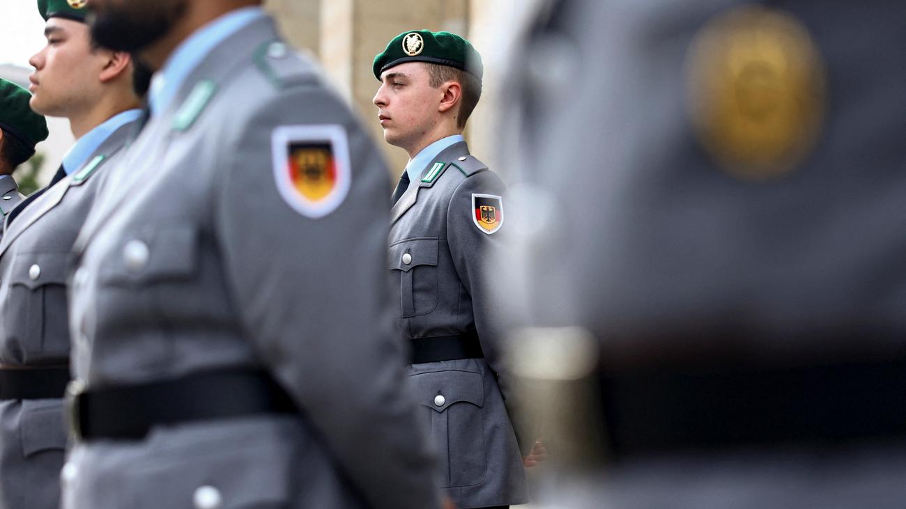 Wehrpflicht: Grüne Jugend stellt sich gegen Wiedereinführung der Wehrpflicht