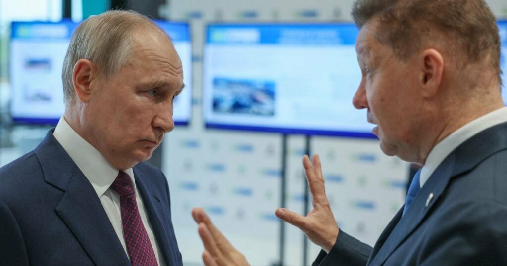 Vladimir Poutine et le patron de Gazprom Alexei Miller le 9 juin 2023