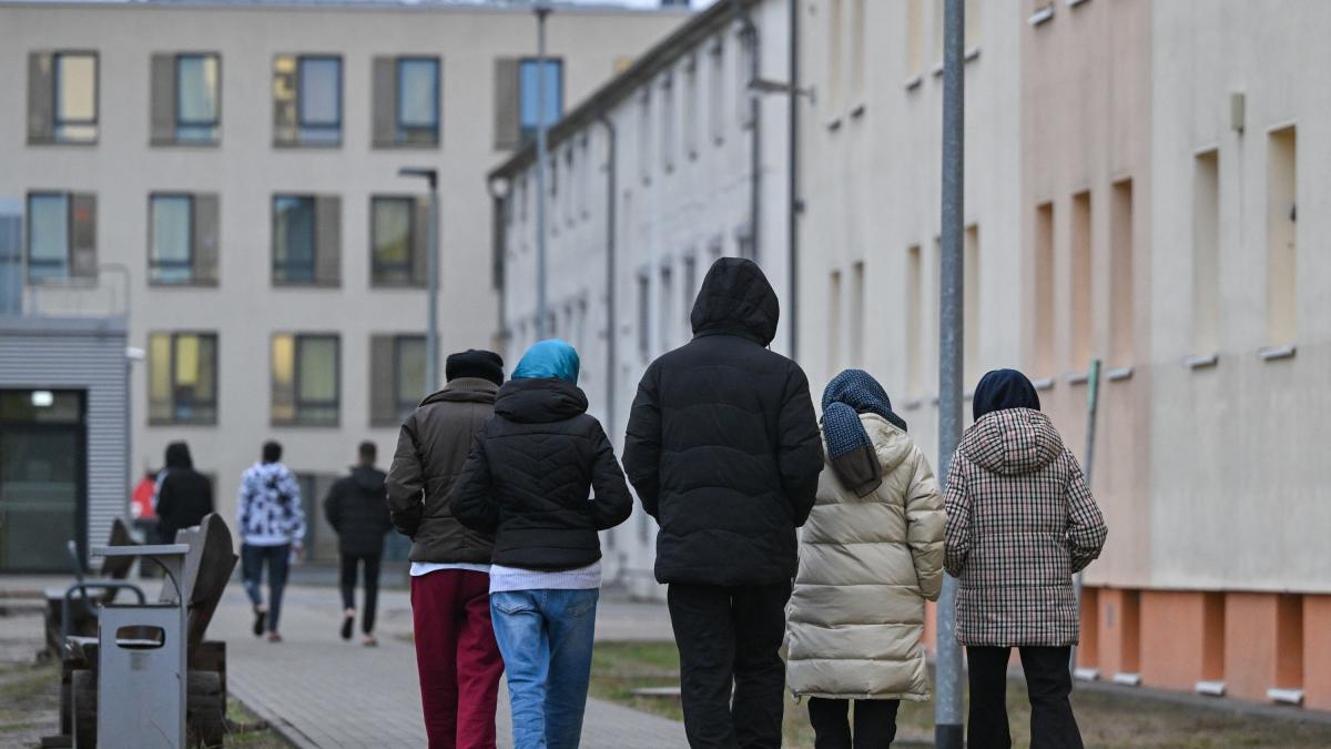 Gemeinde warnte vor ihm – „Intensivtäter“ kurz nach Haftentlassung in Klinik gebracht