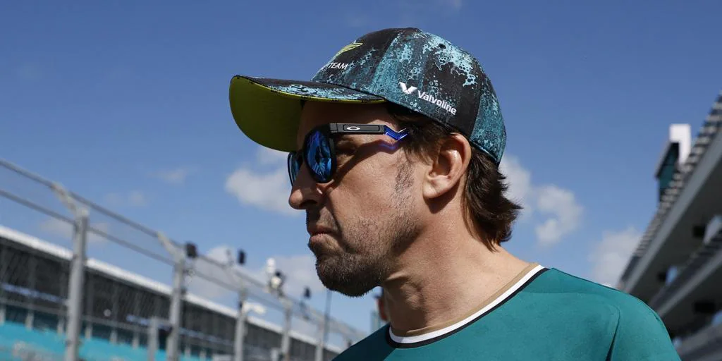 Alonso se queja de la FIA: «Recibimos sanciones por cualquier cosa que hacemos»