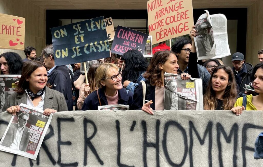 Dominique Boutonnat : des manifestants demandent le départ du président du CNC