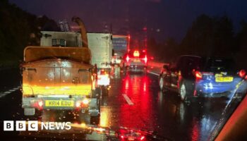 Drivers trapped for hours in Edinburgh flooding